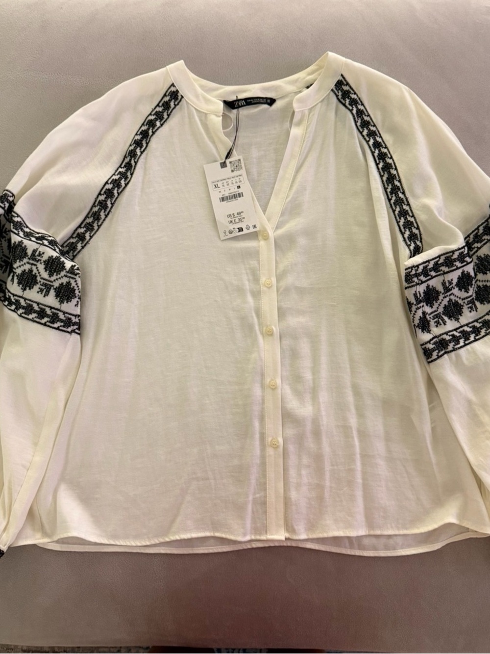 ZARA Cream Button-Front Blouse with Black Embroidered Sleeves